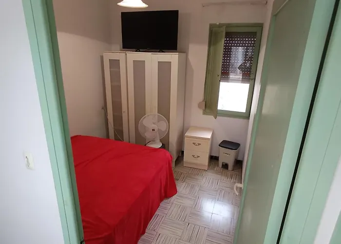 Habitacion Cama Grande Doble 150 X 190 Smart Tv